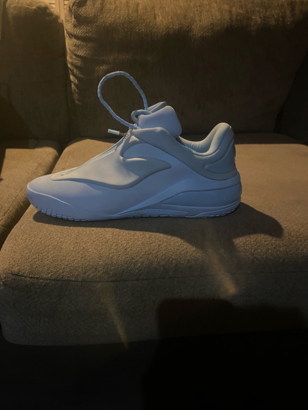 Shai 001 size 12 with a box in great condition